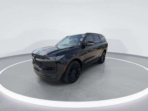 New 2026 Lincoln Navigator Reserve AWD/4WD image 4