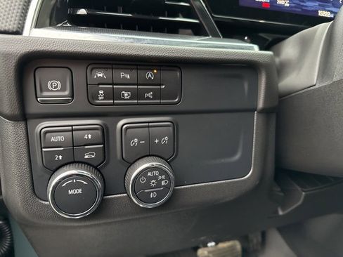 Used 2025 Chevrolet Tahoe RST w/ Comfort Package image 17