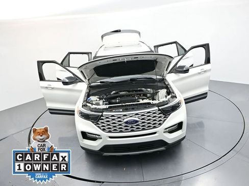 Used 2020 Ford Explorer Platinum w/ Premium Technology Package image 39