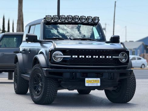 Used 2022 Ford Bronco Wildtrak AWD/4WD image 2