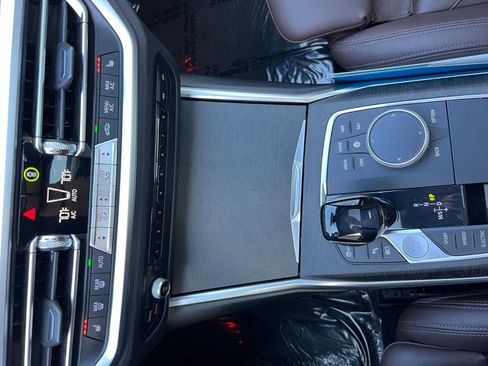 Used 2021 BMW 330e w/ Premium Package image 40