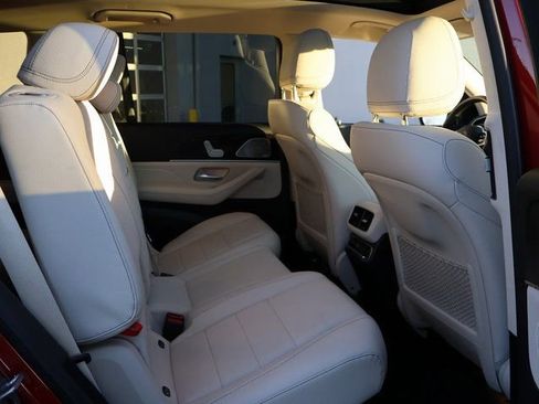 Used 2022 Mercedes-Benz GLS 450 4MATIC image 12
