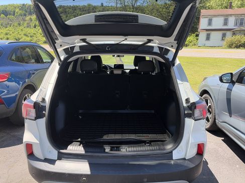 Used 2022 Ford Escape SEL AWD/4WD image 9