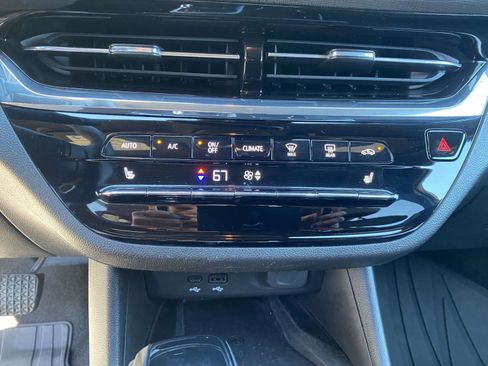 Used 2025 Buick Envista Avenir image 9