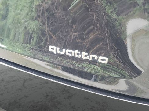 Used 2022 Audi e-tron Prestige image 7