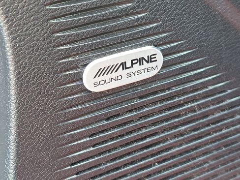 Used 2017 Dodge Challenger R/T Scat Pack w/ Leather Interior Group image 6