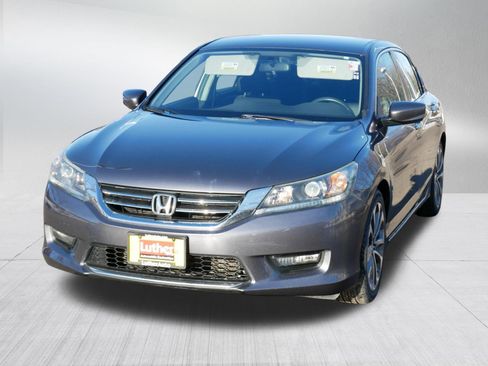 Used 2014 Honda Accord Sport image 2