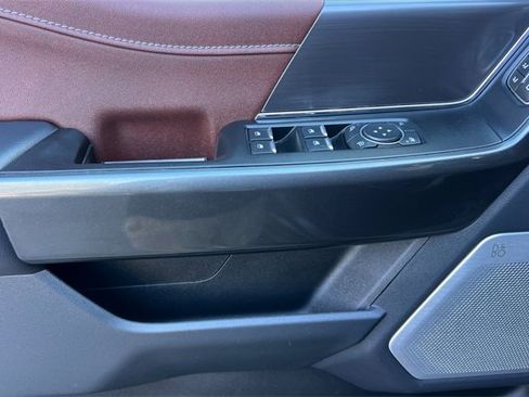 Used 2021 Ford F150 Lariat w/ Equipment Group 502A High image 11