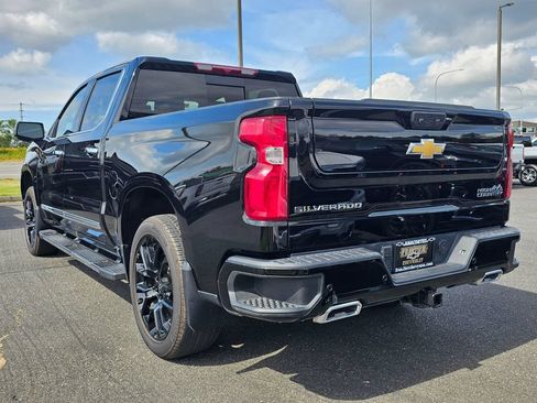Used 2024 Chevrolet Silverado 1500 High Country AWD/4WD image 5