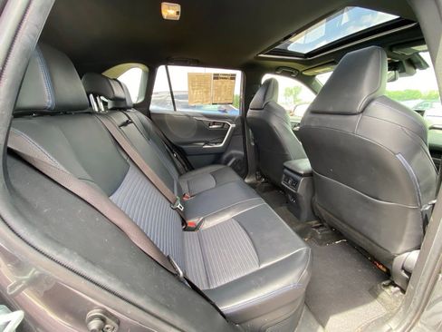 Used 2019 Toyota RAV4 XSE AWD/4WD image 23