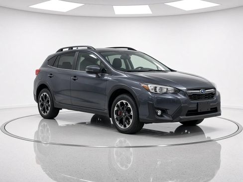 Used 2021 Subaru Crosstrek 2.0i Premium AWD/4WD image 2