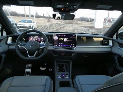 New 2026 Volkswagen Tiguan SE R-Line