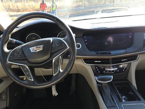 Used 2018 Cadillac CT6 Luxury image 4