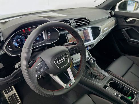 New 2025 Audi Q3 2.0T Premium Plus w/ Premium Plus Package image 9