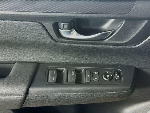 Used 2025 Honda CR-V LX image 20