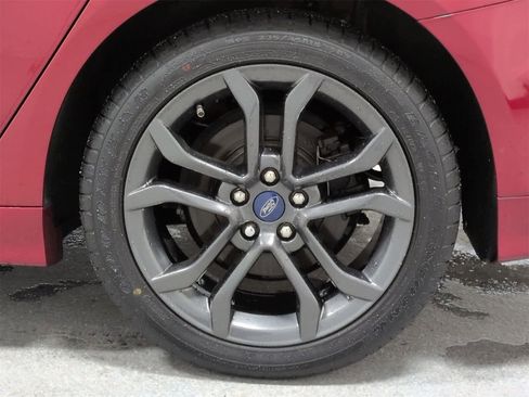 Used 2018 Ford Fusion SE w/ Equipment Group 201A image 14