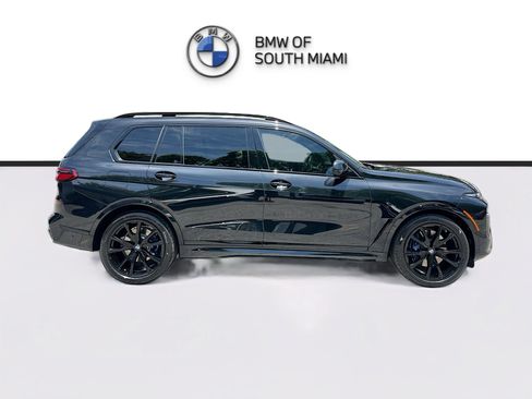 Used 2025 BMW X7 xDrive40i w/ M Sport Package AWD/4WD image 8