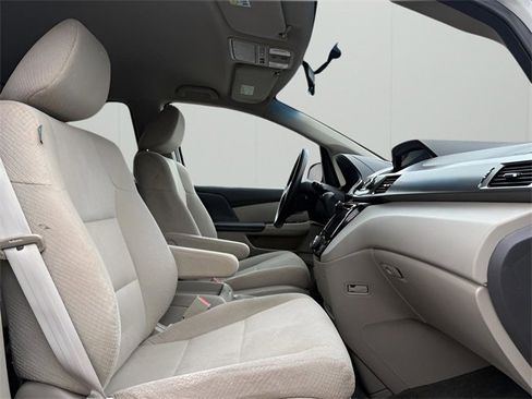 Used 2016 Honda Odyssey EX image 13