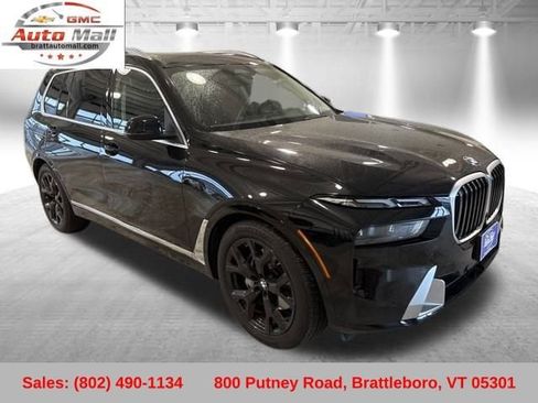 Used 2024 BMW X7 xDrive40i w/ Climate Comfort Package image 8