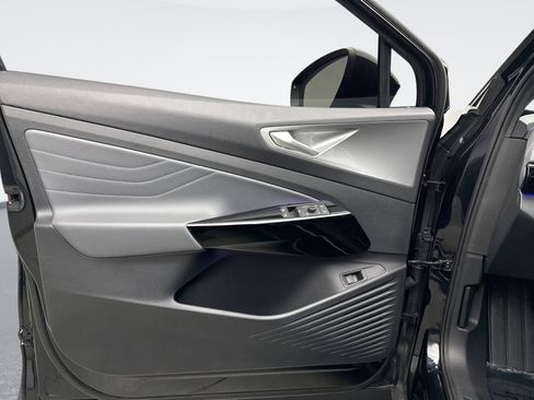 Used 2023 Volkswagen ID.4 Pro S image 9