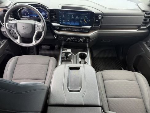 Used 2022 Chevrolet Silverado 1500 RST AWD/4WD image 12