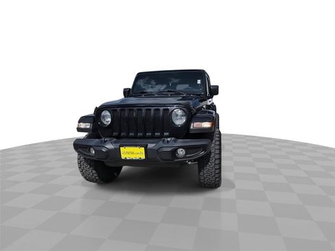 Used 2021 Jeep Wrangler Unlimited Sahara AWD/4WD image 3