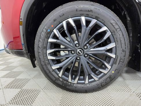 New 2026 Nissan Rogue Platinum w/ Platinum Premium Package image 11