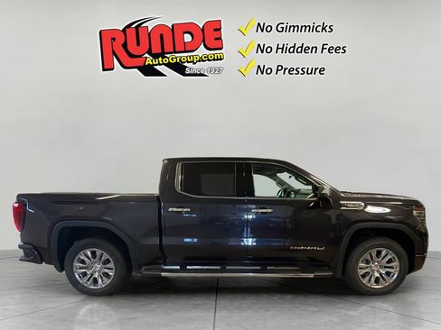 Used 2023 GMC Sierra 1500 Denali w/ Technology Package AWD/4WD image 7