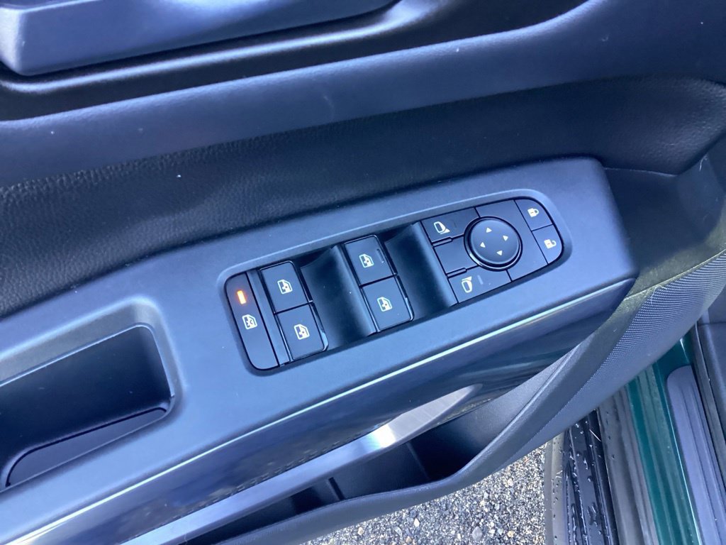 Used 2024 Nissan Pathfinder Rock Creek AWD/4WD image 11