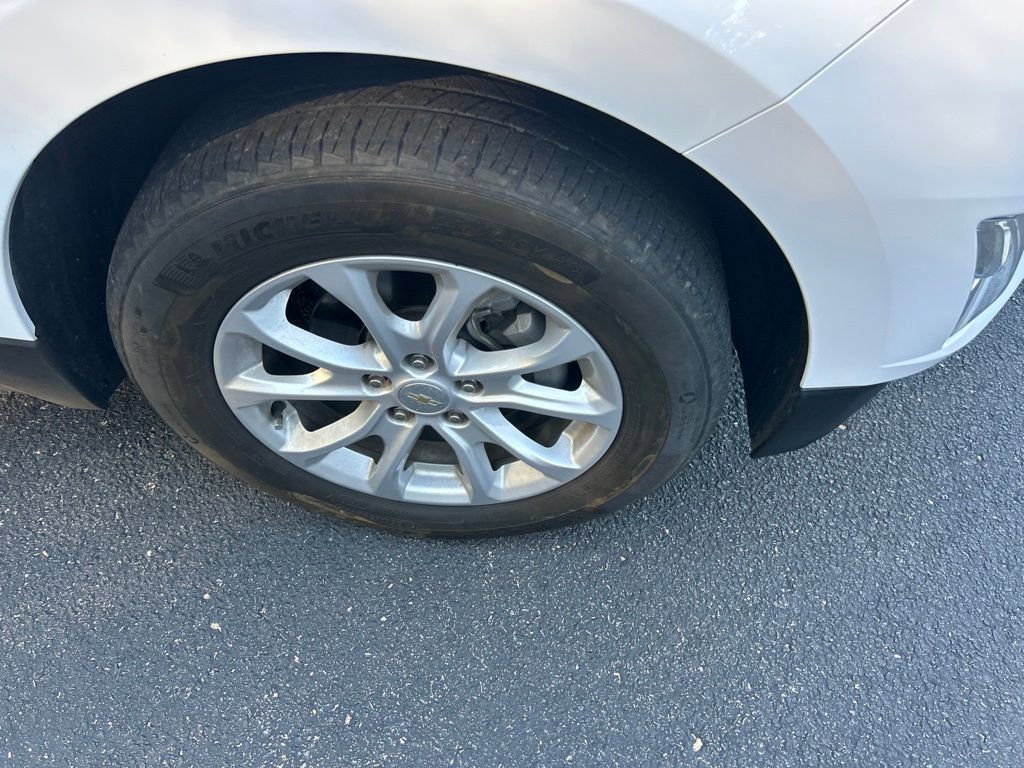 Used 2020 Chevrolet Equinox LT FWD image 10