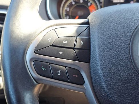 Used 2019 Jeep Cherokee Latitude Plus image 34