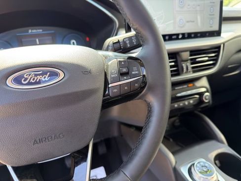 Used 2023 Ford Escape SE w/ PHEV Premium Package FWD image 44