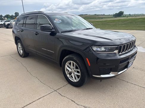 Used 2023 Jeep Grand Cherokee L Laredo AWD/4WD image 3