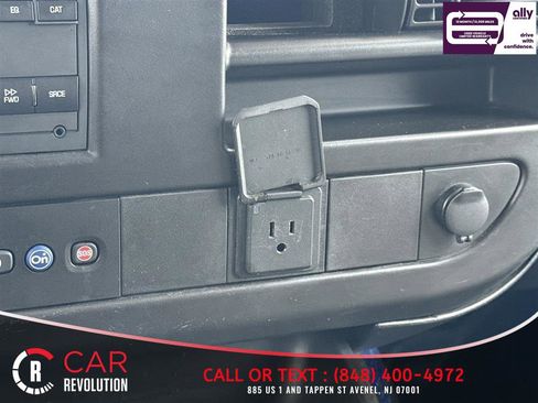 Used 2022 Chevrolet Express 2500 Extended w/ Driver Convenience Package image 21