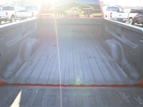 Used 2018 GMC Sierra 2500 SLT w/ Duramax Plus Package image 9