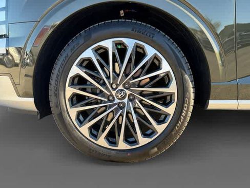 New 2026 Hyundai Palisade Calligraphy FWD image 9