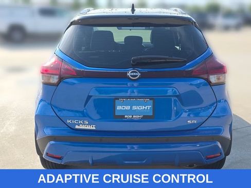 Used 2023 Nissan Kicks SR w/ SR Premium Package FWD image 4