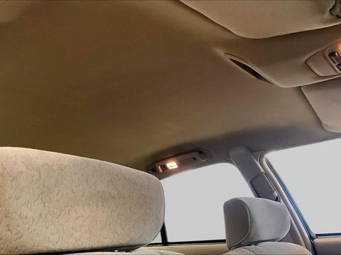Used 1999 Oldsmobile 88 FWD image 13