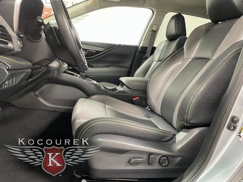 Used 2025 Subaru Outback Onyx Edition XT image 11