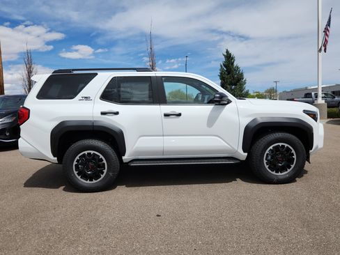 New 2026 Toyota 4Runner TRD Off-Road Premium image 2