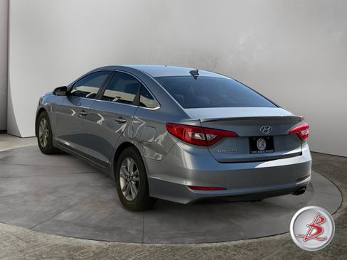 Used 2016 Hyundai Sonata SE FWD image 5