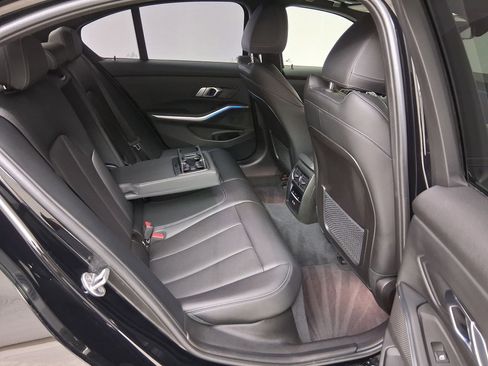 Certified 2023 BMW 330i Sedan w/ Convenience Package image 31