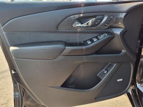 Used 2023 Chevrolet Traverse High Country w/ LPO, Floor Liner Package image 14