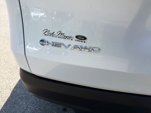 Used 2025 Toyota Grand Highlander AWD Hybrid image 23
