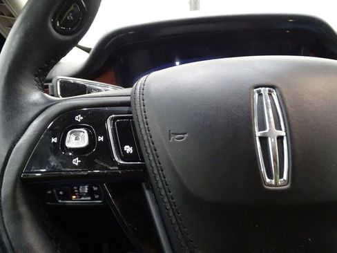 Used 2020 Lincoln Aviator Reserve w/ Equipment Group 202A image 20