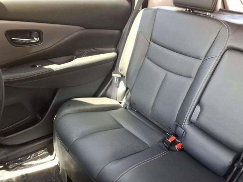 Certified 2023 Nissan Murano SL w/ SL Moonroof Package FWD image 15