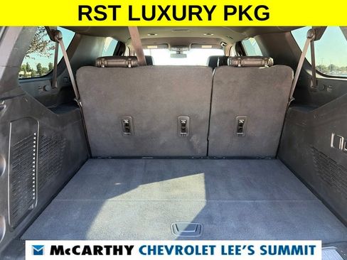 Used 2022 Chevrolet Suburban RST w/ Luxury Package AWD/4WD image 59