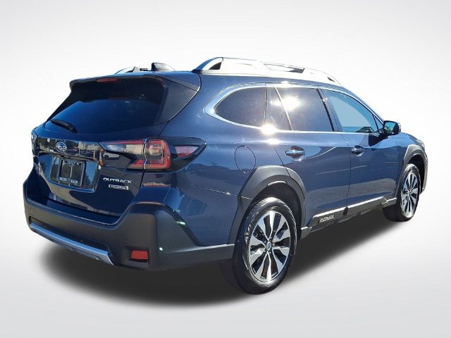 Used 2024 Subaru Outback Touring AWD/4WD image 6