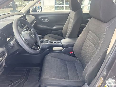 Used 2023 Honda HR-V LX image 19