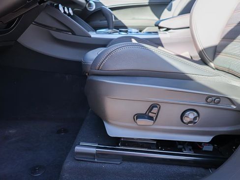 New 2025 Alfa Romeo Stelvio Sprint AWD/4WD image 17